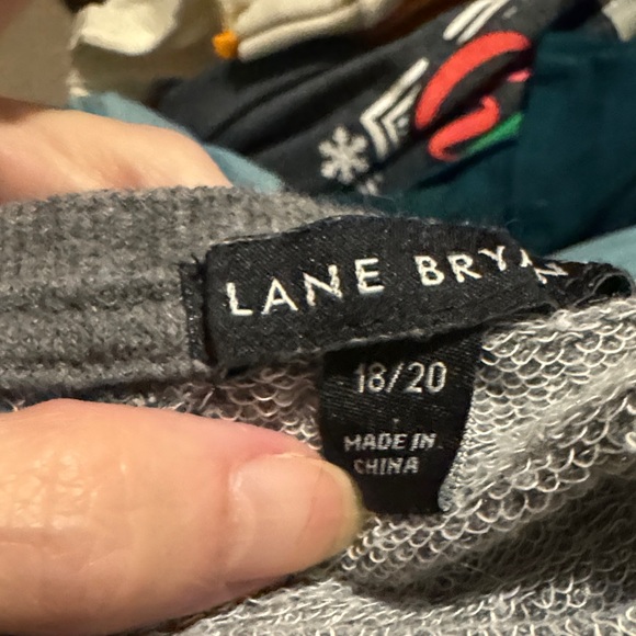 Lane Bryant Gray Long Sleeve Tee with Red Snowflake - Picture 2 of 2